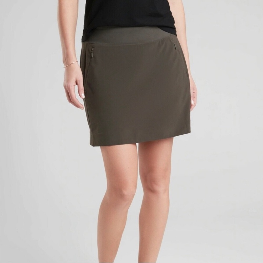 Athleta Soho Skort In
Mountain Olive Skirt...size 8